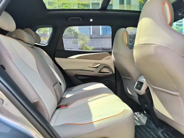 BYD Song Pro — Фото автомобиля 9
