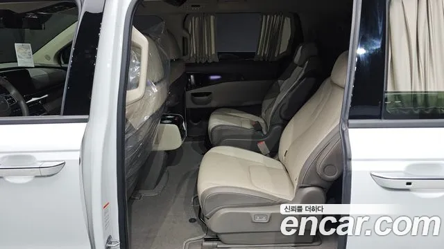 Kia Carnival 4th Gen — Фото автомобиля 18