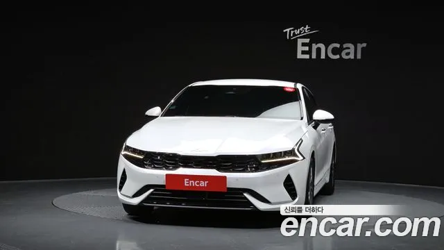 Kia K5 Signature — Фото автомобиля 3