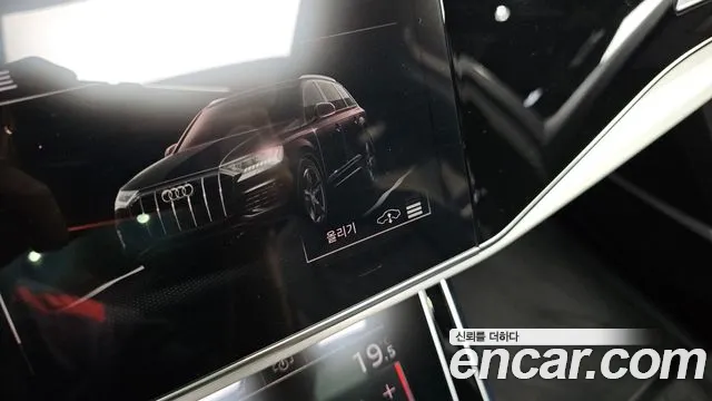 Audi Q7 — Фото автомобиля 17