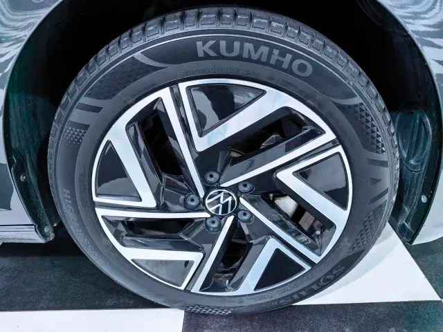 Volkswagen Sagitar — Фото автомобиля 8