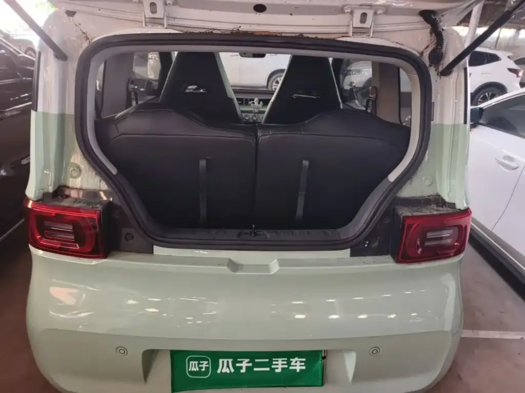 Wuling Motors Hongguang MINIEV 2021 Macaron Fashion Edition LFP — Фото автомобиля 22