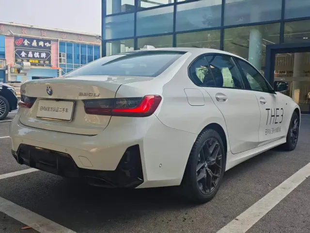 BMW 3 Series — Фото автомобиля 2