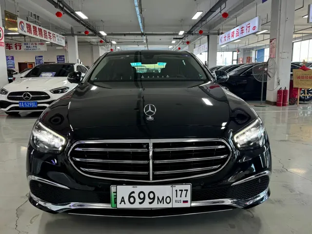 Mercedes-Benz E-Class — Фото автомобиля 2