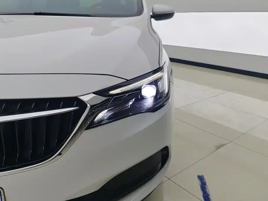Buick Buick GL6 2021 323T Mild Hybrid Connected Luxury — Фото автомобиля 5