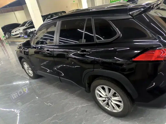 Toyota Corolla Cross — Фото автомобиля 25
