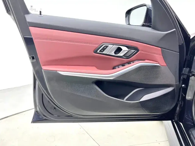 BMW i3 — Фото автомобиля 11