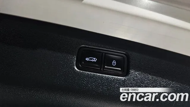 Genesis GV70 2.5T Бензин AWD — Фото автомобиля 18