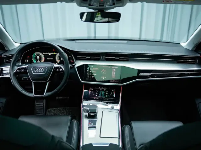 Audi A6L — Фото автомобиля 12