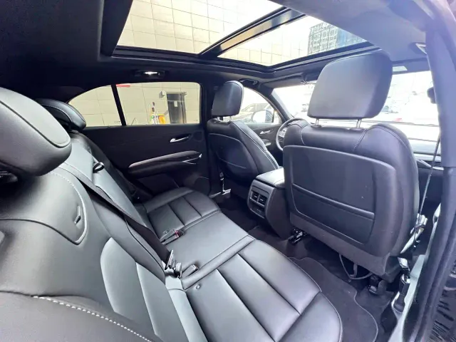Cadillac XT4 — Фото автомобиля 30