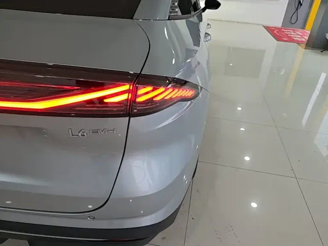 Geely Galaxy L6 — Фото автомобиля 7