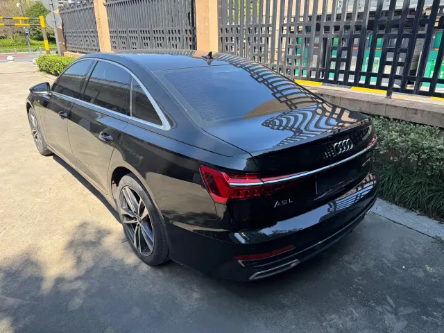 Audi A6L — Фото автомобиля 3