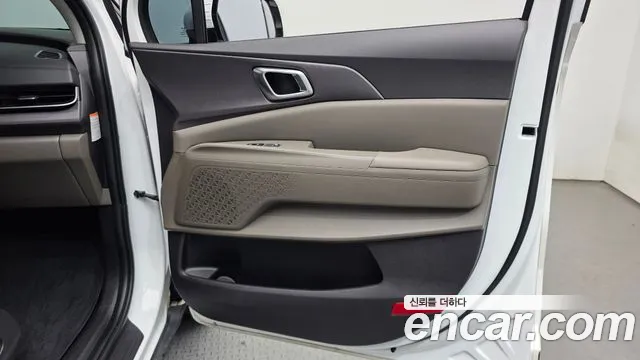 Kia Carnival 4th Gen — Фото автомобиля 14