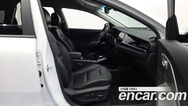 Kia Niro Niro Plus Earth — Фото автомобиля 26