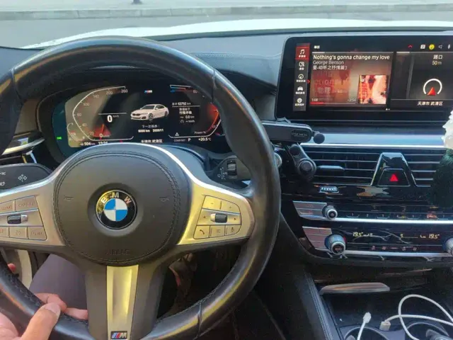 BMW 5 Series — Фото автомобиля 13