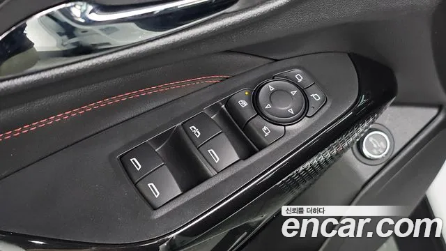 ChevroletGMDaewoo Trax Trax Кроссовер — Фото автомобиля 30