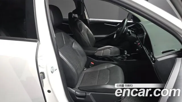 Kia Niro The All New — Фото автомобиля 17
