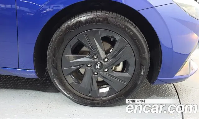 Hyundai Avante CN7 — Фото автомобиля 6