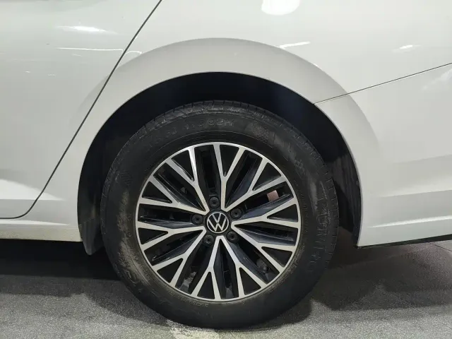Volkswagen Sagitar — Фото автомобиля 16