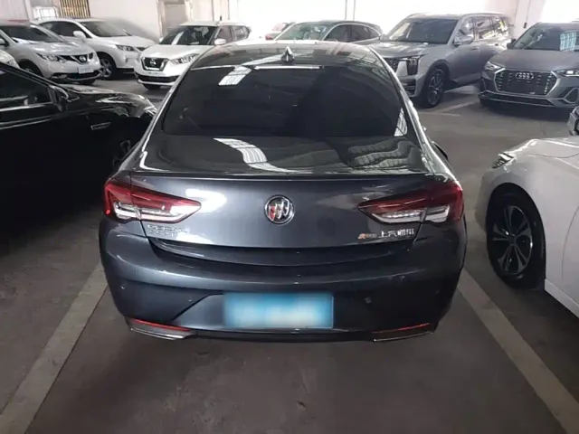 Buick Regal — Фото автомобиля 5