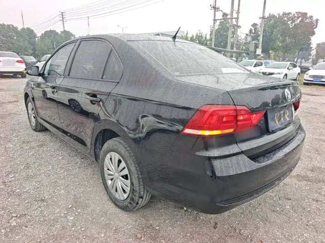 Volkswagen Santana — Фото автомобиля 4