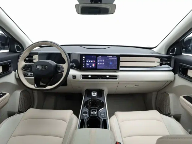 Geely ICON — Фото автомобиля 5