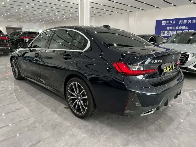 BMW BMW 3 Series 2023 320Li M Sport Package — Фото автомобиля 6