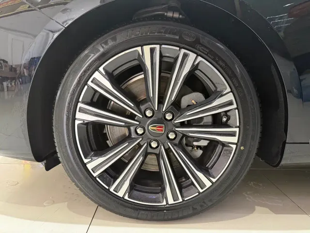 Hongqi H9 — Фото автомобиля 15