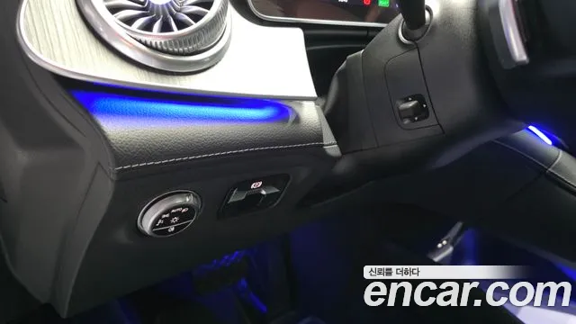 Mercedes-Benz EQS — Фото автомобиля 28