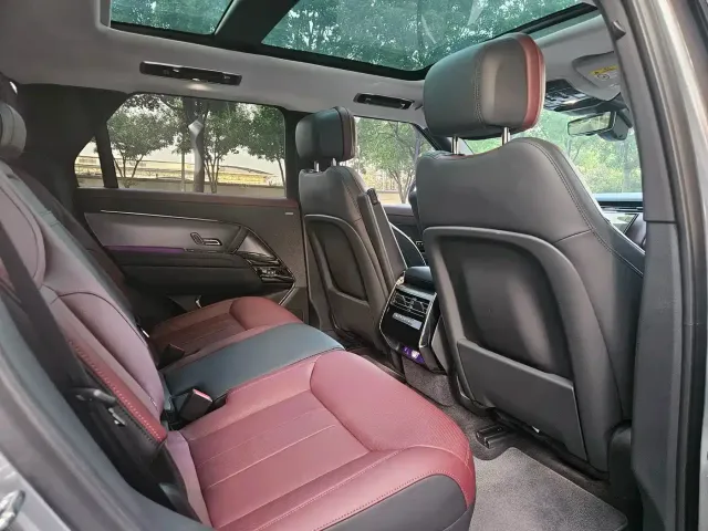 Land Rover Range Rover Sport — Фото автомобиля 10