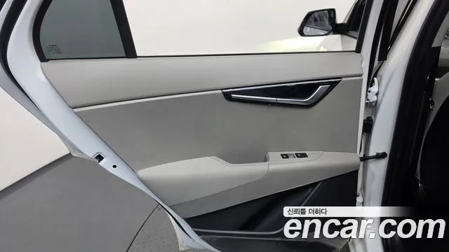 Kia Niro All Niro EV Earth — Фото автомобиля 26