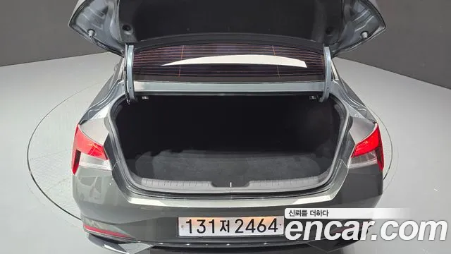 Hyundai AVANTE Avante (CN7) — Фото автомобиля 11