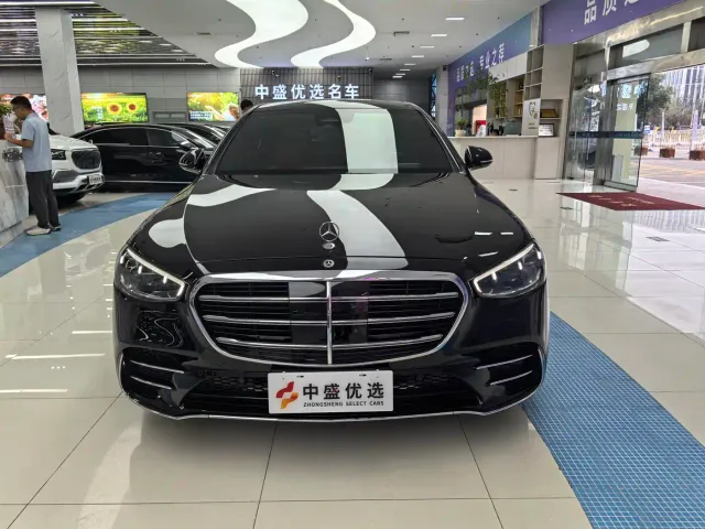 Mercedes-Benz S-Class — Фото автомобиля 2