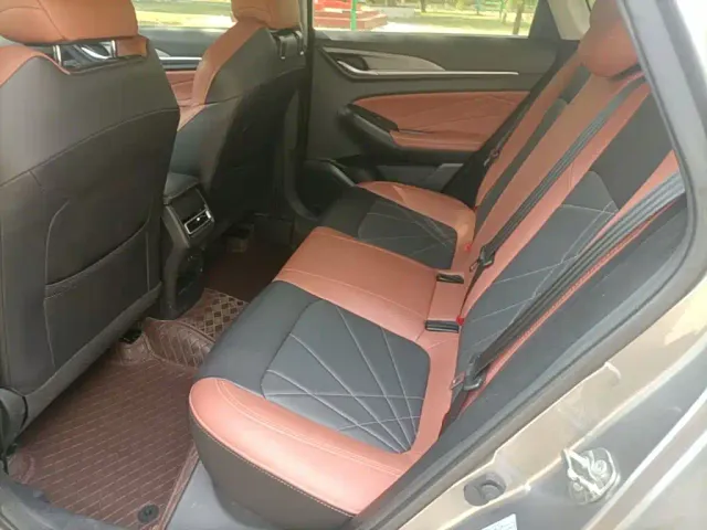 Changan Eado — Фото автомобиля 16