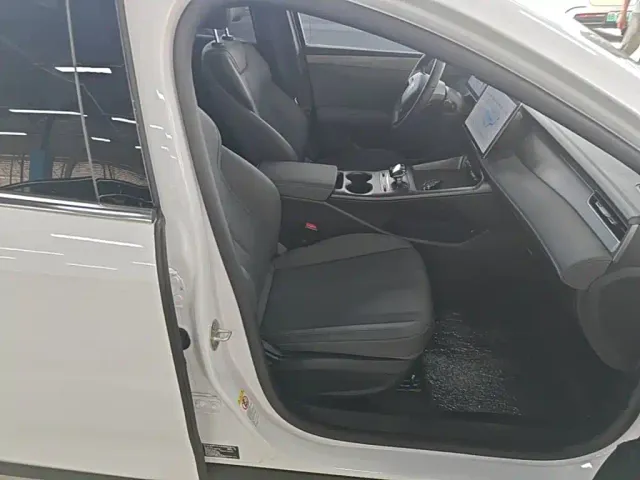 BYD Qin PLUS — Фото автомобиля 24