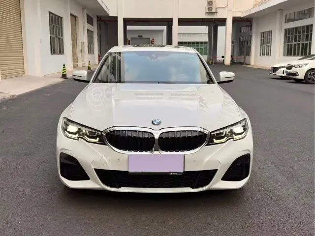 BMW 3 Series — Фото автомобиля 2
