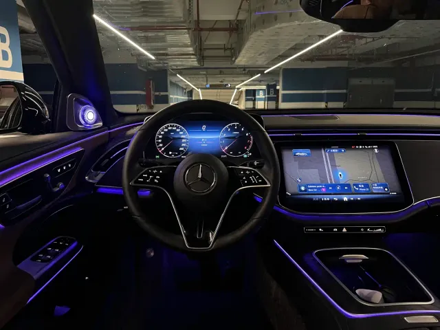 Mercedes-Benz E-Class — Фото автомобиля 15
