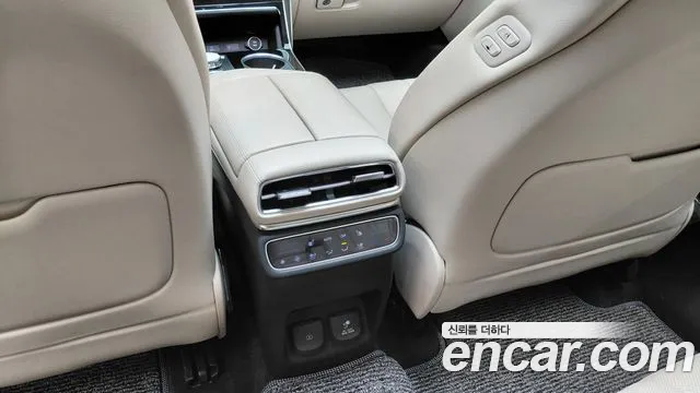 Genesis GV80 — Фото автомобиля 30