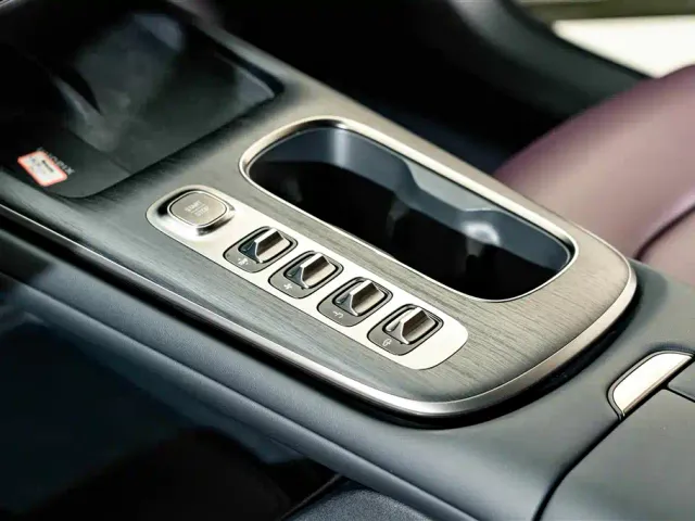 Xiaomi SU7 — Фото автомобиля 13