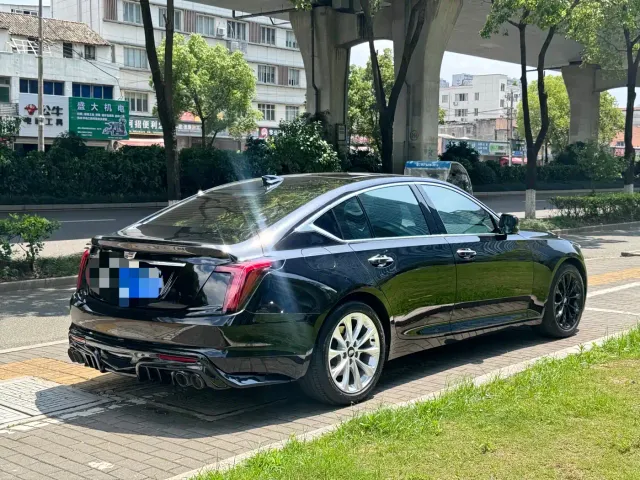 Cadillac CT5 — Фото автомобиля 15