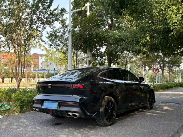 Changan UNI-V — Фото автомобиля 7