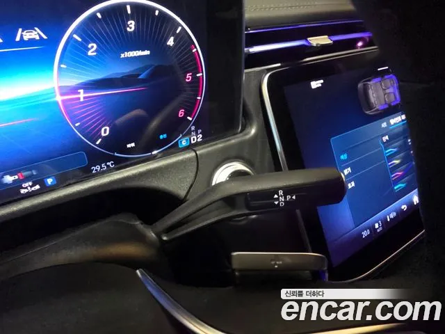 Mercedes-Benz E-Class — Фото автомобиля 9
