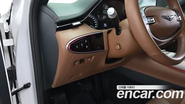 Genesis GV70 2.5T Бензин AWD — Фото автомобиля 12