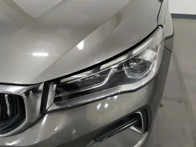 Geely Emgrand — Фото автомобиля 7