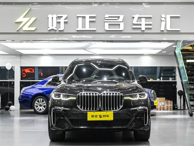 BMW X7 — Фото автомобиля 4
