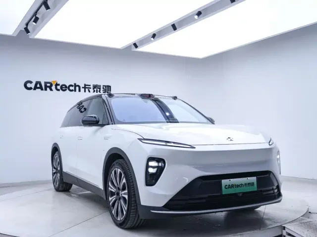 Nio ES8 — Фото автомобиля 8
