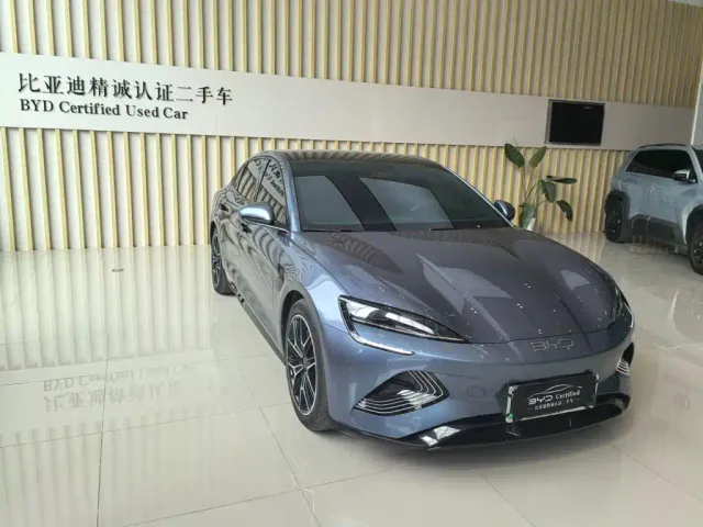 BYD Seal — Фото автомобиля 3