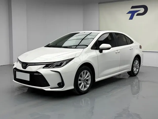 Фотография автомобиля — Toyota Corolla