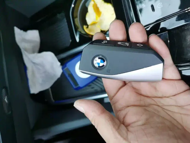 BMW i5 — Фото автомобиля 8