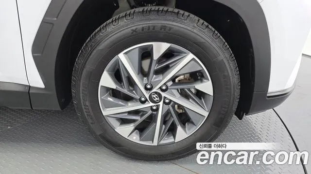 Hyundai Tucson Tucson (NX4) Дизель 2.0 4WD — Фото автомобиля 21